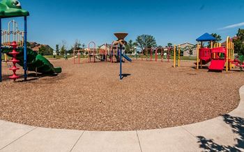 playgrounds at the preserve at ballantyne commons